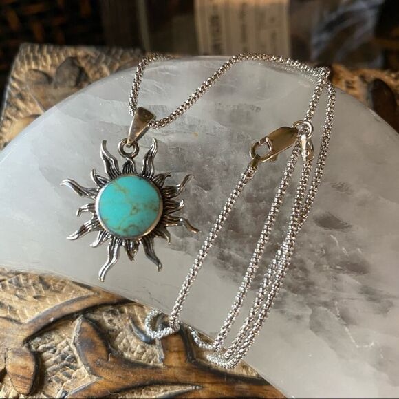 Turquoise Sunburst Sterling Silver Necklace Pendant - Picture 4 of 5